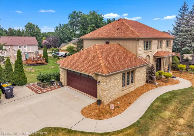 63rd image of 39376 Heatherbrook Dr, Farmington Hills, MI 48331 | MLS# 20261040736