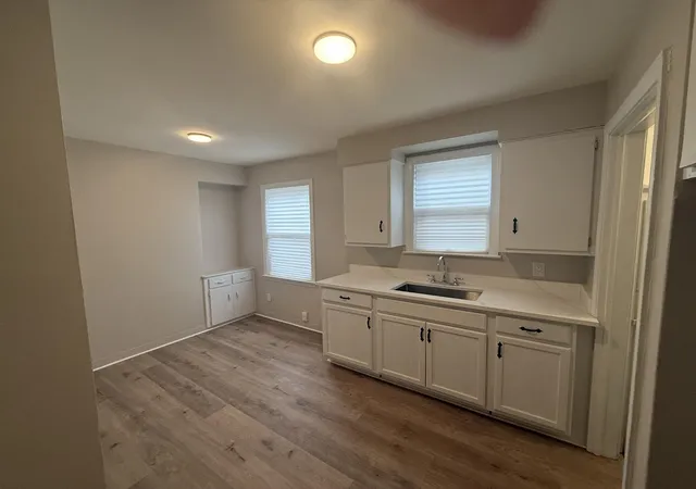 5th image of 19601 Hamburg St, Detroit, MI 48205 | MLS# 81026026562