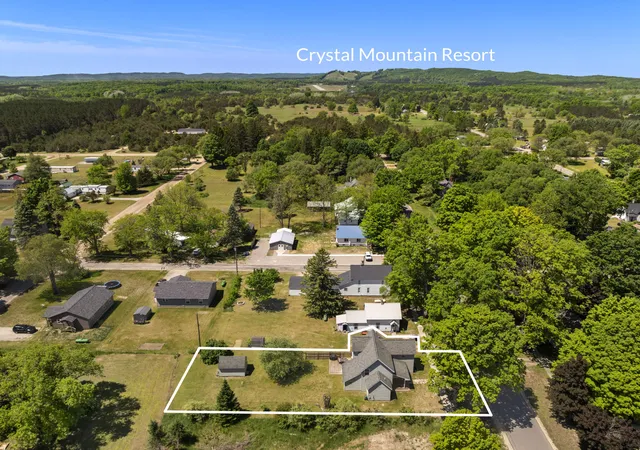 4th image of 14641 Thompson Ave, Thompsonville, MI 49683 | MLS# 67026026576