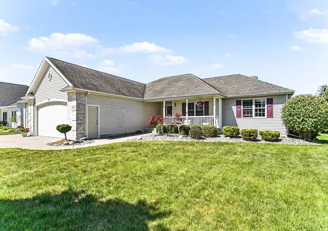 image of 3807 Wild Pine Dr, Saginaw, MI 48603 | MLS# 61050209936