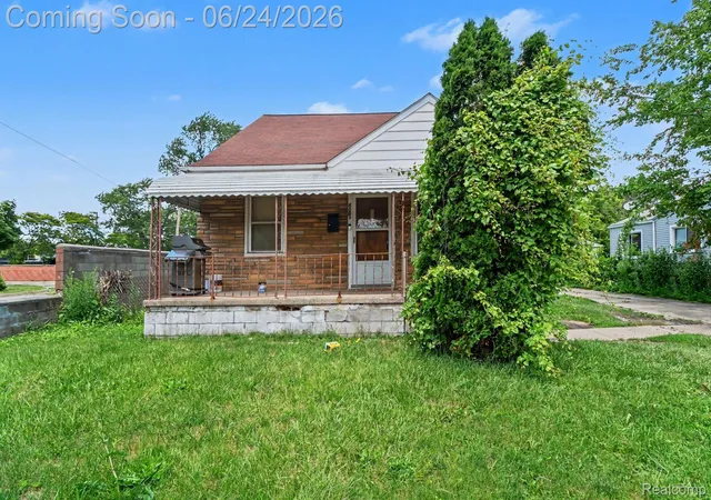 Photo 1 of Single family home for sale at 8059 Ford Ave, Warren, MI 48089 | MLS# 20261040788 | Listing updated on 2026-09-12
