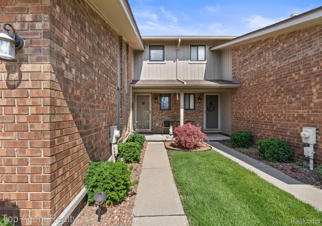 Homes for sale in Clay, MI | 7214 Harbor Dr, Clay, MI 48001 | MLS# 20261040797
