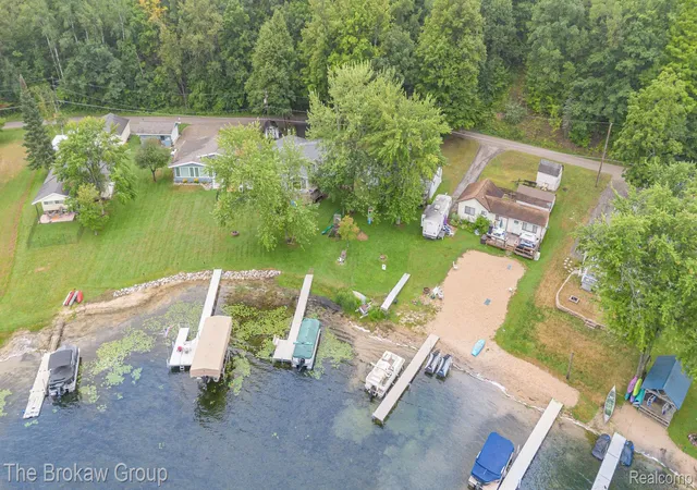 Photo 4 of Single family home for sale at 4448 Loon Lake Rd, Hale, MI 48739 | MLS# 20261040815 | Listing updated on 2026-09-09