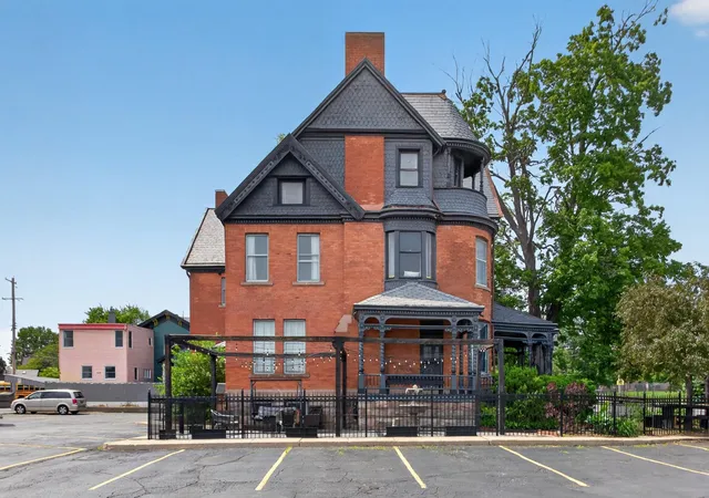 3rd image of 505 Wildwood Ave, Jackson, MI 49201 | MLS# 55026026617