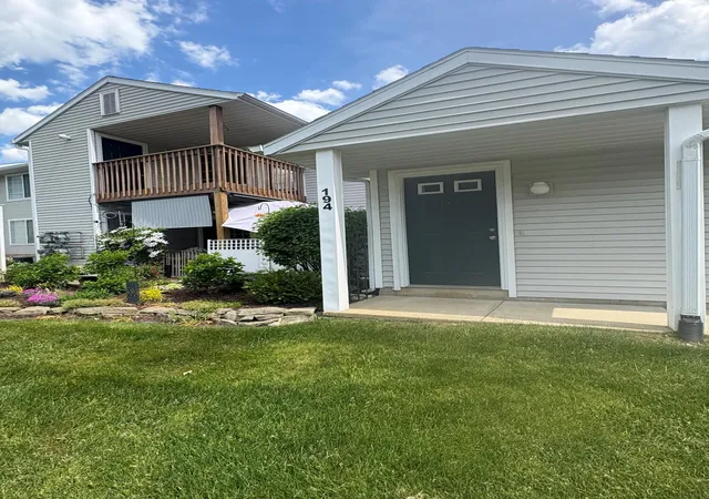 Homes for sale in Rockford City Kent, MI | 194 Hunters Ln Ne #37, Rockford City Kent, MI 49341 | MLS# 65026026608
