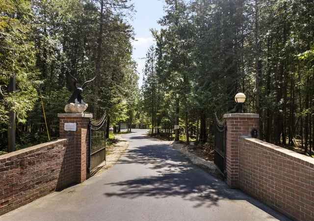 4th image of 5343 Michibay Dr, Manistique, MI 49854 | MLS# 78080069147