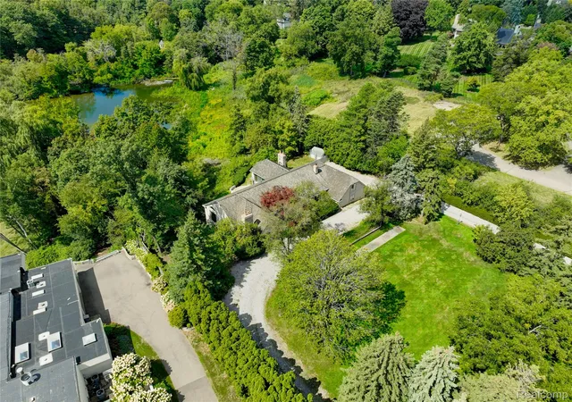 Homes for sale in Bloomfield Hills City Oakland, MI | 363 Lakewood Dr, Bloomfield Hills City Oakland, MI 48304 | MLS# 20261040853