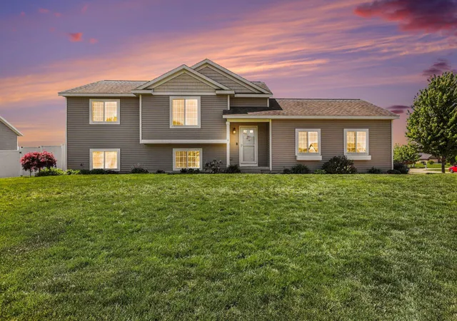 Homes for sale in Allendale Charter Township Ottawa, MI | 10560 Rockfield Rd, Allendale Charter Township Ottawa, MI 49401 | MLS# 65026026633