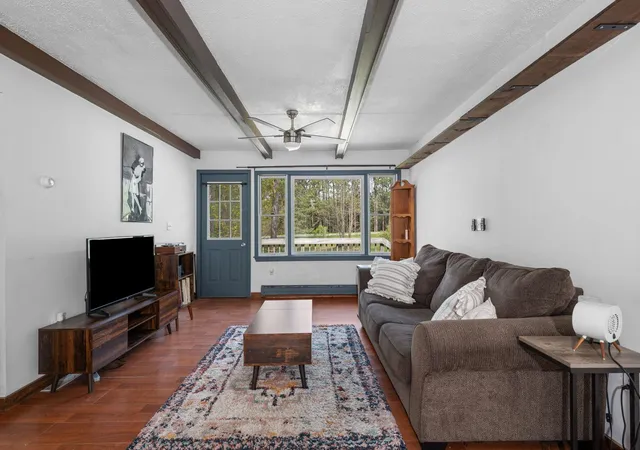 Photo 3 of Single family home for sale at 8613 Summit City Rd, Paradise Township Grand Traverse, MI 49649 | MLS# 78080069152 | Listing updated on 2026-06-19