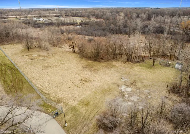 Homes for sale in Leoni Township Jackson, MI | 1139 S Dettman Rd, Leoni Township Jackson, MI 49203 | MLS# 20261040890