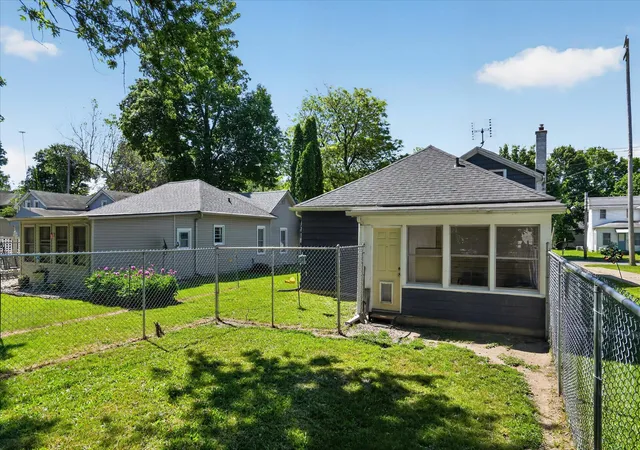 Homes for sale in Marshall City Calhoun, MI | 728 W Hanover St, Marshall City Calhoun, MI 49068 | MLS# 64026026649