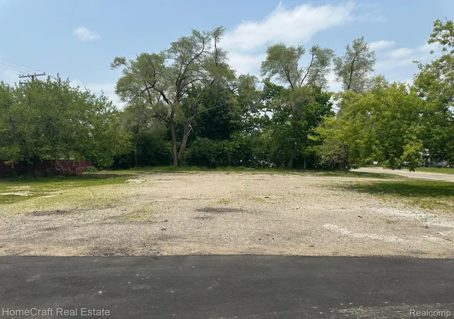 Photo 4 of Land for sale at 490 Greenlawn St, Ypsilanti, MI 48198 | MLS# 20261040911 | Listing updated on 2026-09-24