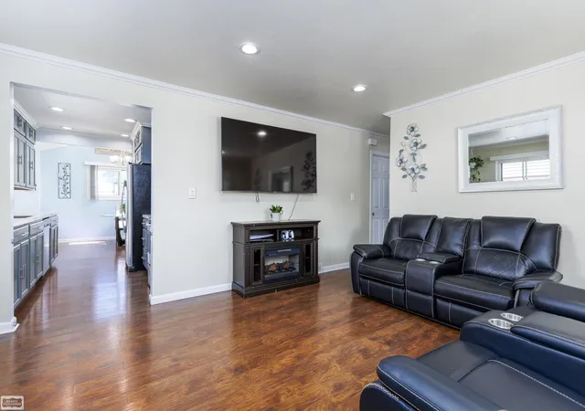 Photo 3 of Single family home for sale at 18029 Rainbow St, Fraser, MI 48026 | MLS# 58050209966 | Listing updated on 2026-06-05