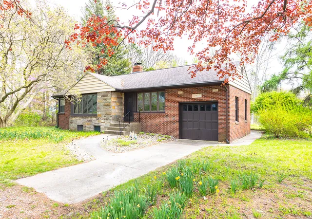 1st image of 1359 Bell Ave, New Buffalo, MI 49117 | MLS# 69026026669
