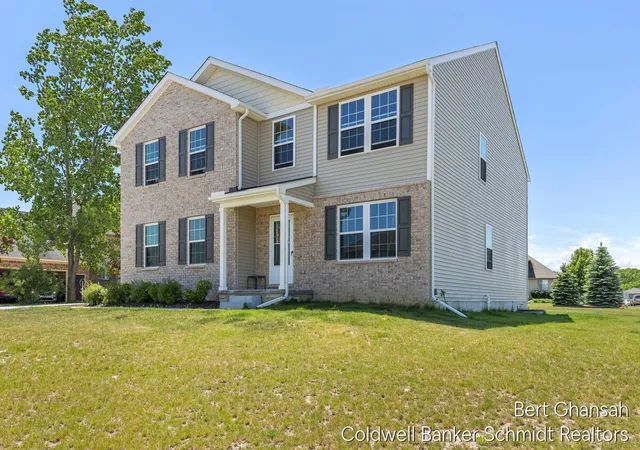 2nd image of 8376 N Oaks Ct, Grand Blanc, MI 48439 | MLS# 65026026661