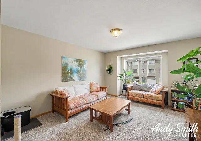 Listing Photo 3 - Condo for sale in building located at 364 Harbortown Ct, Holland, MI 49423