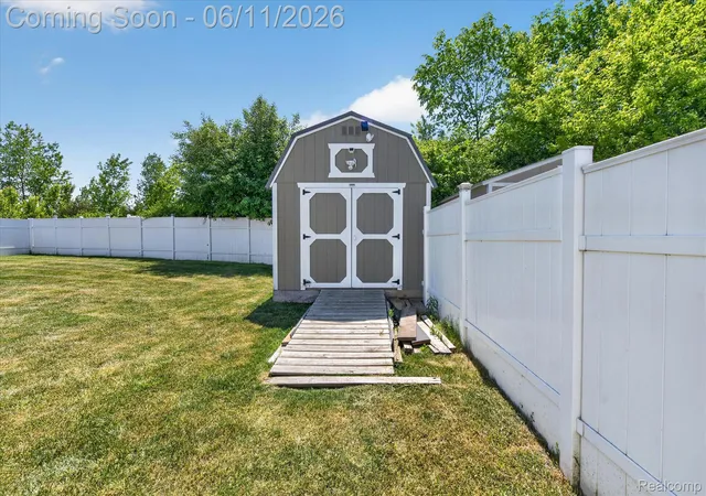 Homes for sale in Flushing Charter Township Genesee, MI | 3081 Stratford Ln, Flushing Charter Township Genesee, MI 48433 | MLS# 20261040920