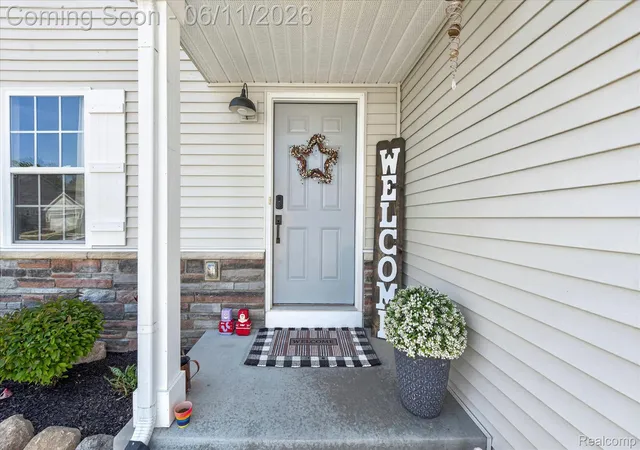 Homes for sale in Flushing Charter Township Genesee, MI | 3081 Stratford Ln, Flushing Charter Township Genesee, MI 48433 | MLS# 20261040920