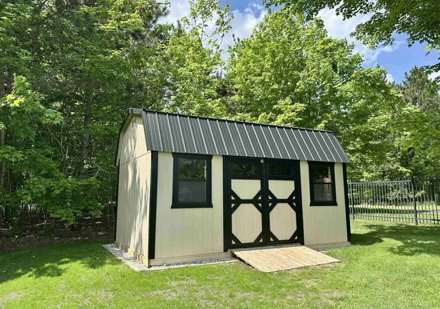 Photo 3 of Single family home for sale at 9644 Bobbys Trl, Traverse City, MI 49684 | MLS# 78080069159 | Listing updated on 2026-06-14
