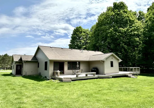 Photo 3 of Single family home for sale at 9644 Bobbys Trl, Traverse City, MI 49684 | MLS# 78080069159 | Listing updated on 2026-06-14