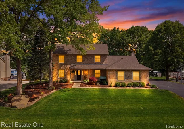 Photo 2 of Single family home for sale at 219 Briarwood Dr, Highland, MI 48357 | MLS# 20261040999 | Listing updated on 2026-06-21