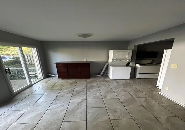 4th image of 3647 Kenbrooke Ct, Kalamazoo, MI 49006 | MLS# 66026026718