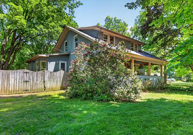 3rd image of 703 E Osterhout Ave, Portage, MI 49002 | MLS# 62026026715