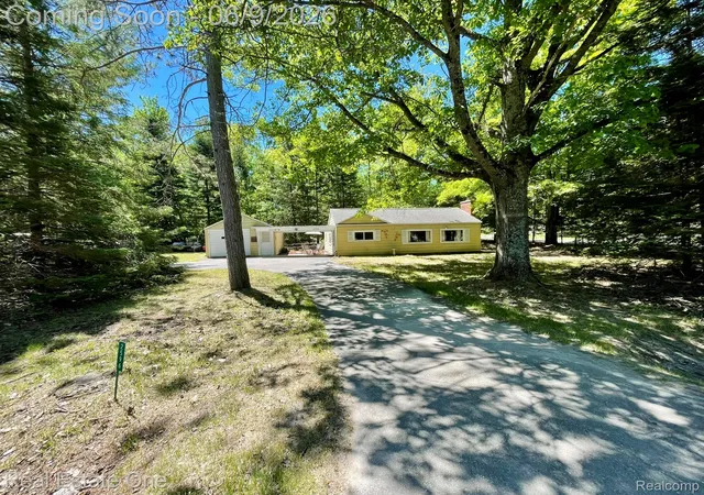 Homes for sale in Alcona Township Alcona, MI | 2596 E Fox Rd, Alcona Township Alcona, MI 48742 | MLS# 20261041018