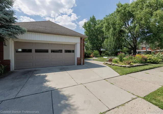 5th image of 1416 N Renaud Rd, Grosse Pointe Woods, MI 48236 | MLS# 20261041031