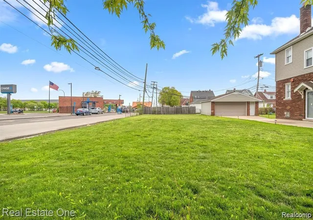 Photo 1 of Sale Pending at 5530 Mead St, Dearborn, MI 48126 | MLS# 20261041052 | Listing updated on 2026-06-10