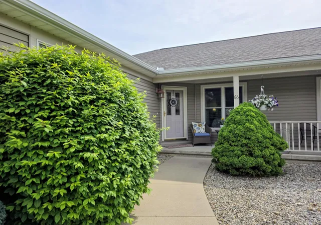 Homes for sale in Coldwater City Branch, MI | 66 Oakwood Dr, Coldwater City Branch, MI 49036 | MLS# 62026026755