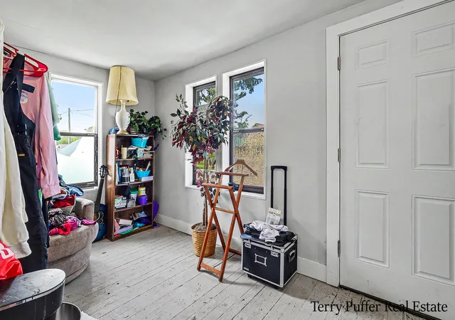 Listing Photo 4 - Condo for sale in building located at 1093 W Southern Ave, Muskegon, MI 49441
