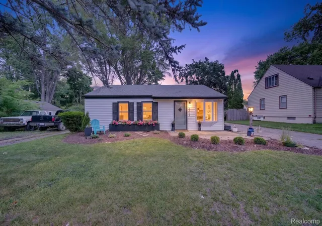 1st image of 32326 Florence St, Garden City, MI 48135 | MLS# 20261041081