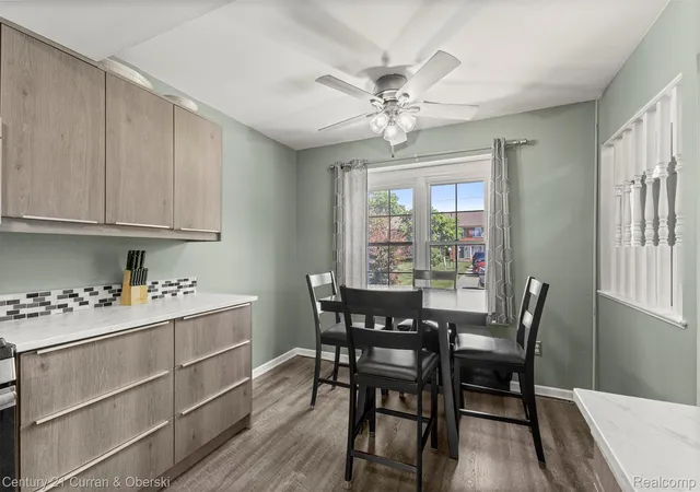 Listing Photo 5 - Condo for sale in building located at 31083 Hoover Rd Hoover Rd, Warren, MI 48093 - Unit #12