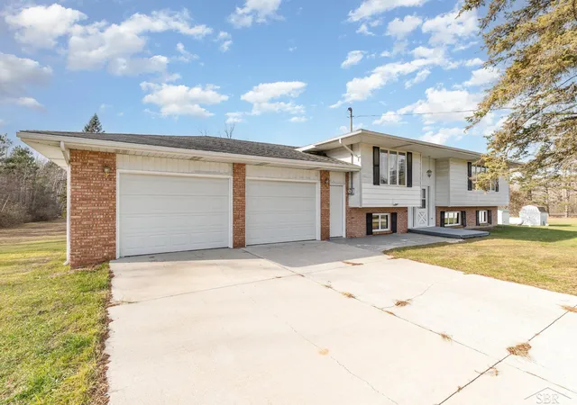 2nd image of 3532 S Ten Mile Rd, Breckenridge, MI 48615 | MLS# 61050210018