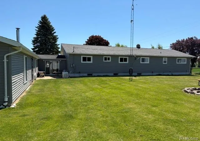 Photo 4 of Single family home for sale at 4815 Loree Rd, Deckerville, MI 48427 | MLS# 20261041089 | Listing updated on 2026-08-20