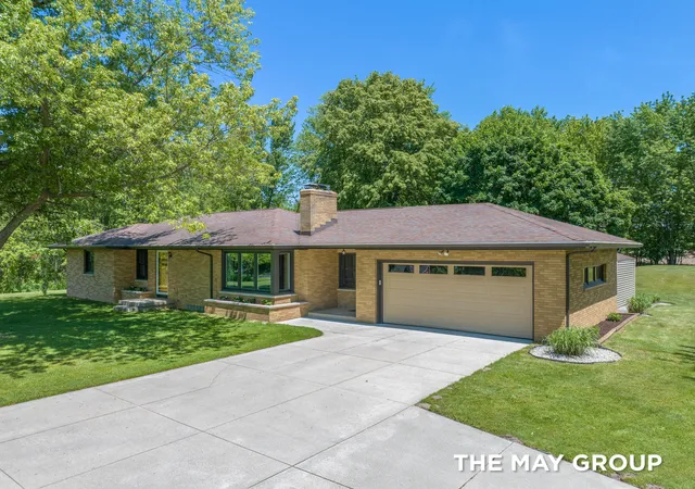Photo 1 of Sale Pending at 6590 Division Ave Ne, Comstock Park, MI 49321 | MLS# 65026026807 | Listing updated on 2026-06-08