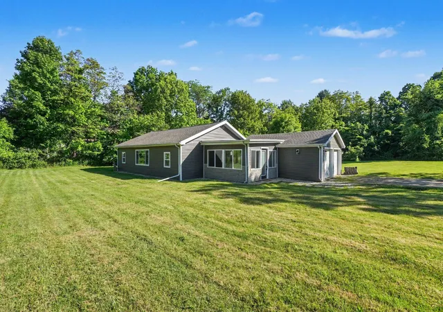 1st image of 70068 Michigan 43, South Haven, MI 49090 | MLS# 69026026790