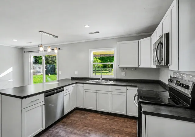 5th image of 70068 Michigan 43, South Haven, MI 49090 | MLS# 69026026790
