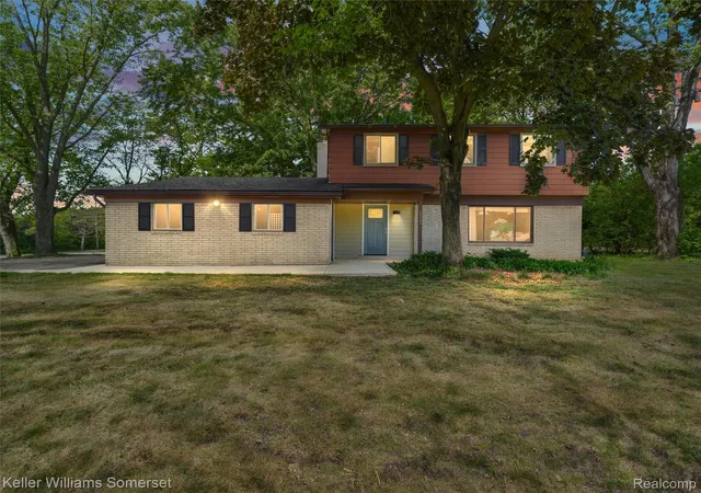 Homes for sale in Farmington Hills City Oakland, MI | 29523 Ravenscroft St, Farmington Hills City Oakland, MI 48331 | MLS# 20261041115