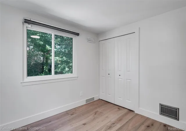 Homes for sale in Farmington Hills City Oakland, MI | 29523 Ravenscroft St, Farmington Hills City Oakland, MI 48331 | MLS# 20261041115