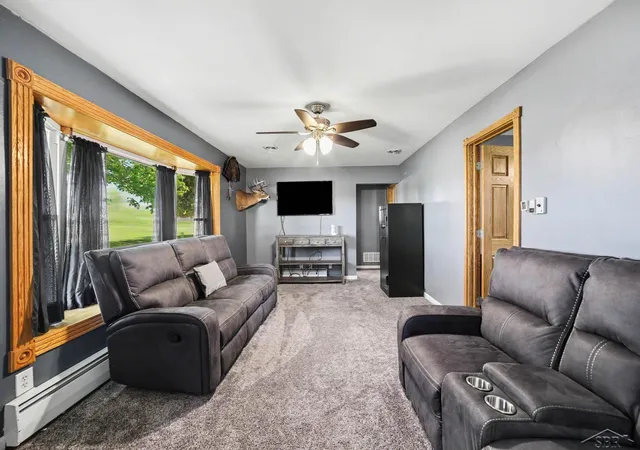 Photo 4 of Single family home for sale at 670 Hotchkiss Rd, Bay City, MI 48706 | MLS# 61050210039 | Listing updated on 2026-06-16