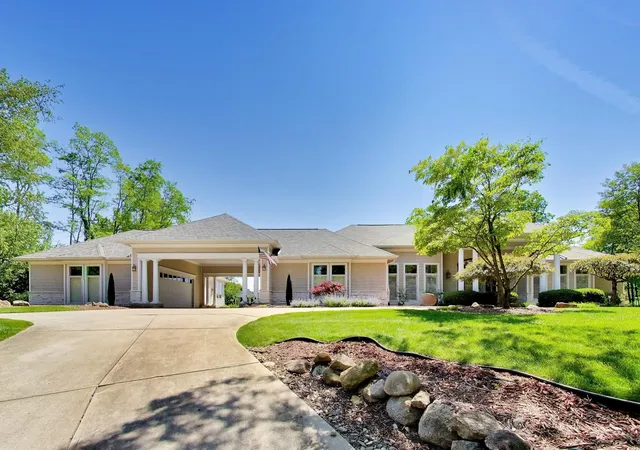 1st image of 1920 High Mdw S, Niles, MI 49120 | MLS# 69026026827