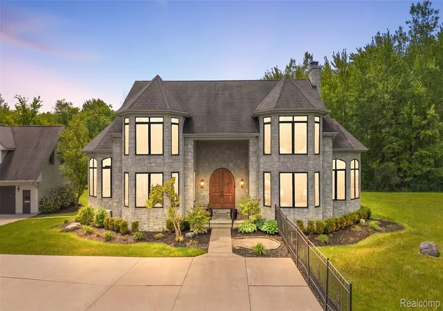 Photo 2 of Single family home for sale at 62502 Wayfaring Rd, Ray, MI 48096 | MLS# 20261041135 | Listing updated on 2026-06-05