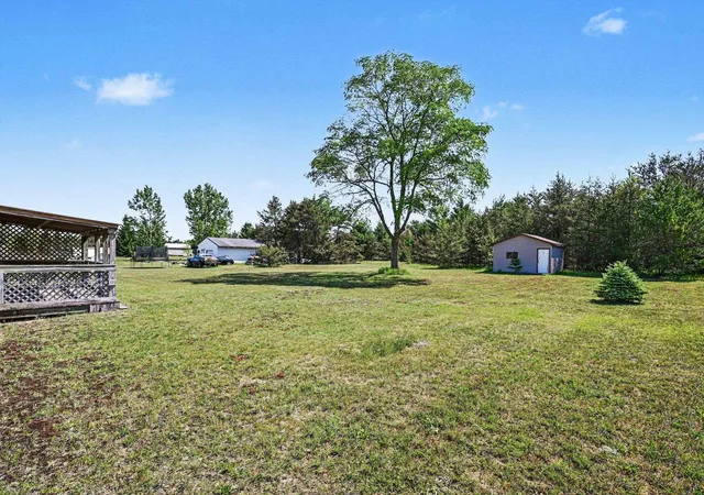 30th image of 5156 Kellie St, Mesick, MI 49668 | MLS# 78080069182