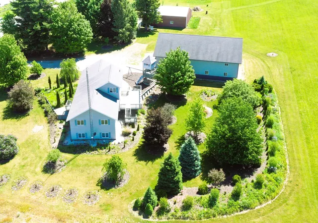 Photo 3 of Single family home for sale at 2861 W Polk Rd, Hart, MI 49420 | MLS# 65026026839 | Listing updated on 2026-07-16
