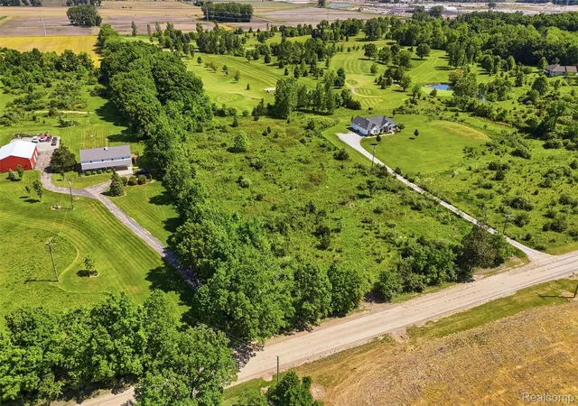 3rd image of 9058 Willow Rd Rd, Saline, MI 48176 | MLS# 20261041151