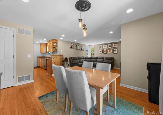 Photo 3 of Single family home for sale at 1570 Tamson St, West Bloomfield, MI 48324 | MLS# 20261041165 | Listing updated on 2026-06-21