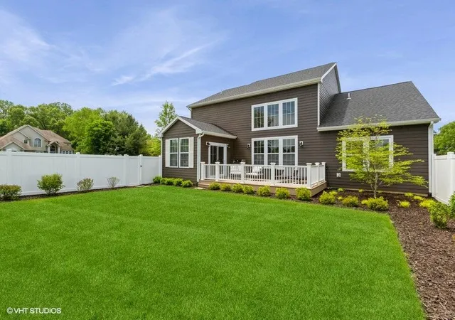 5th image of 2600 Bell Cir, Stevensville, MI 49127 | MLS# 69026026857