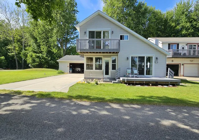 Photo 2 of Single family home for sale at 266 Keystone Dr, Bronson, MI 49028 | MLS# 62026026881 | Listing updated on 2026-06-07